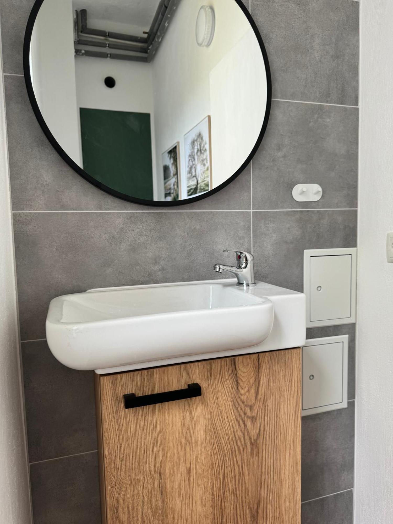 Appartement "Ilse" An Der Goitzsche Inklusive Parkplatz Bitterfeld-Wolfen Екстериор снимка